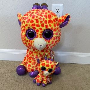 Large and Small Giraffe Beanie Boos🦒